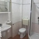 佐狄亚科酒店 Szekszárd